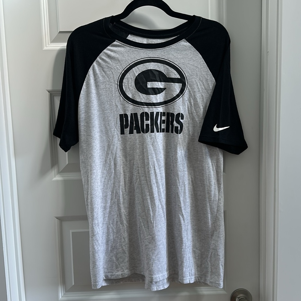 Nike NFL Team Apparel Large Black & Grey Green Bay Packers Shirt Like New Soft